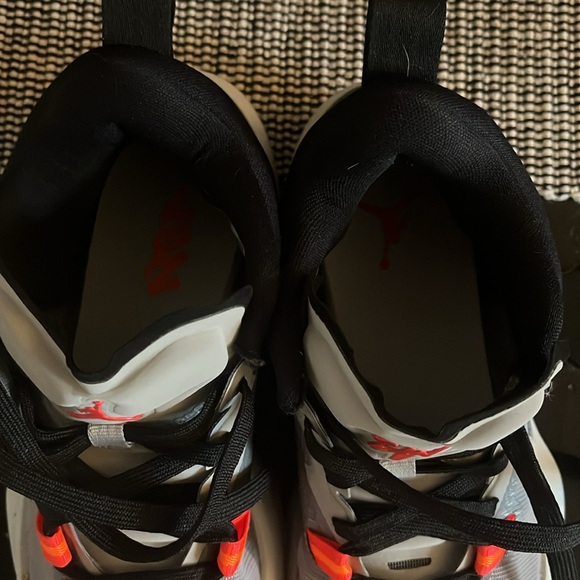 Jordan Zion 1 👟👟 - Picture 2 of 5